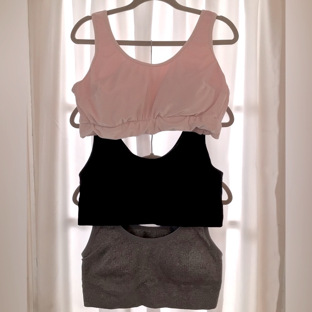 BUNDLE OF 3 TORRID CURVE SPORTS BRAS- SIZE 2